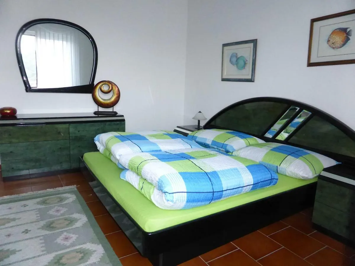 Villa Banfi Lavena Ponte Tresa 0*,  Italië